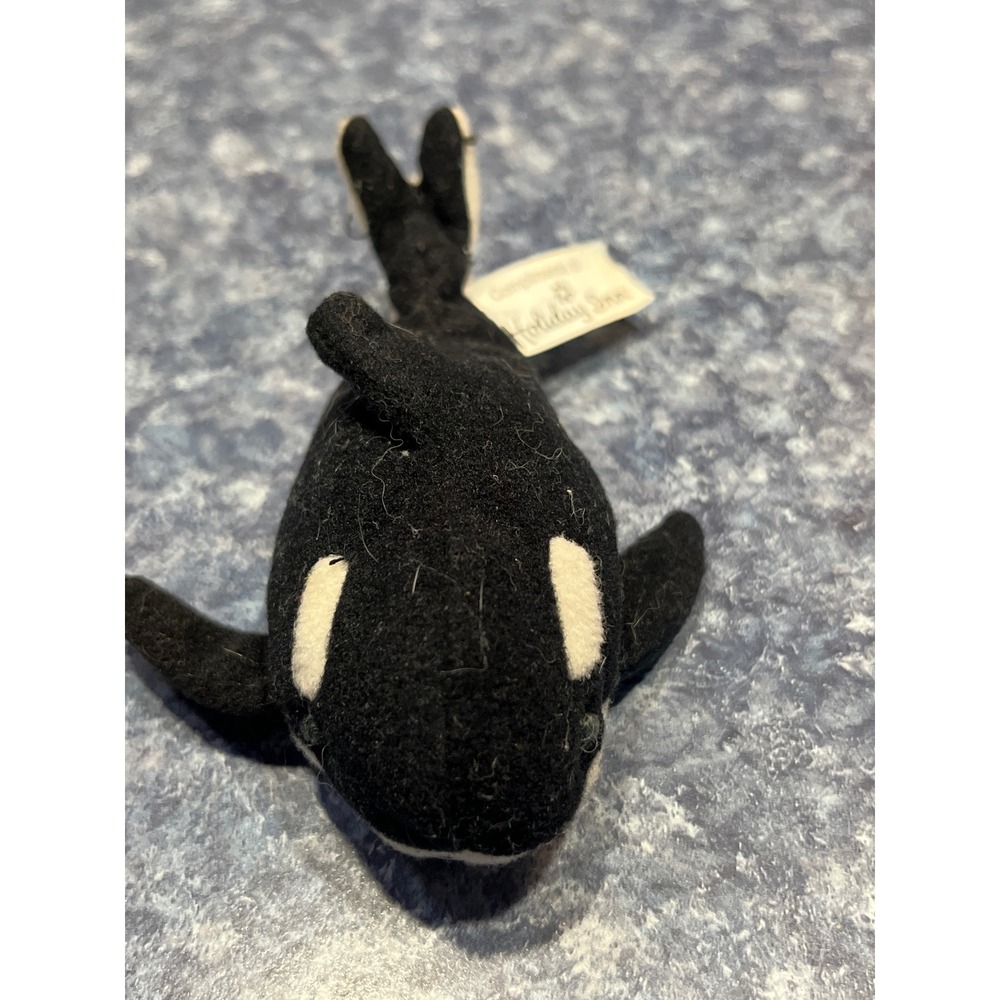 Vintage 1998 Holiday Inn Discovery Channel Orca Killer Whale Plush Bestever Inc